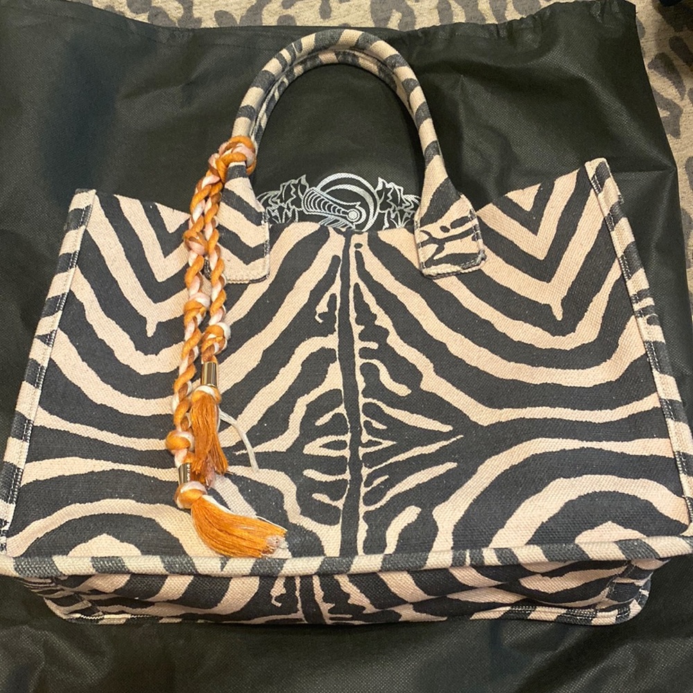 Vince Camuto Orla Tote
